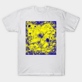 Storm brewing in alien blue and yellow T-Shirt